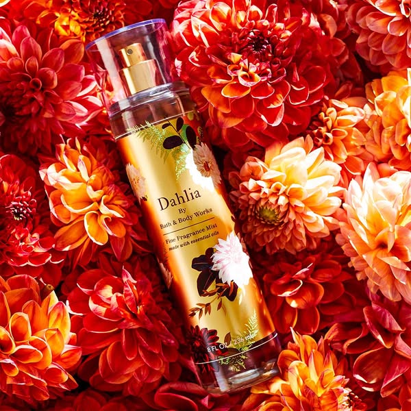 BATH & BODY WORKS fine fragance mist 236ml  Aroma: Dalia
